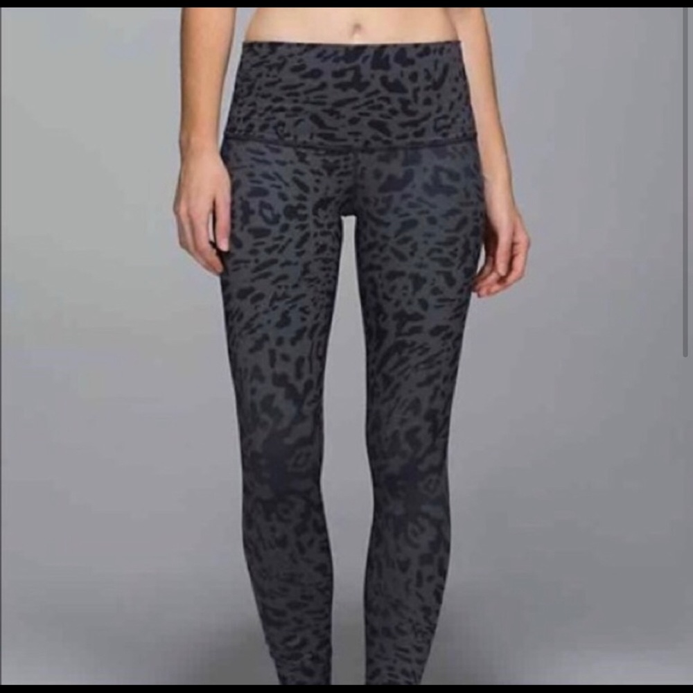 Lululemon Wunder Under Gray Cheetah Print Leggings Sz 4